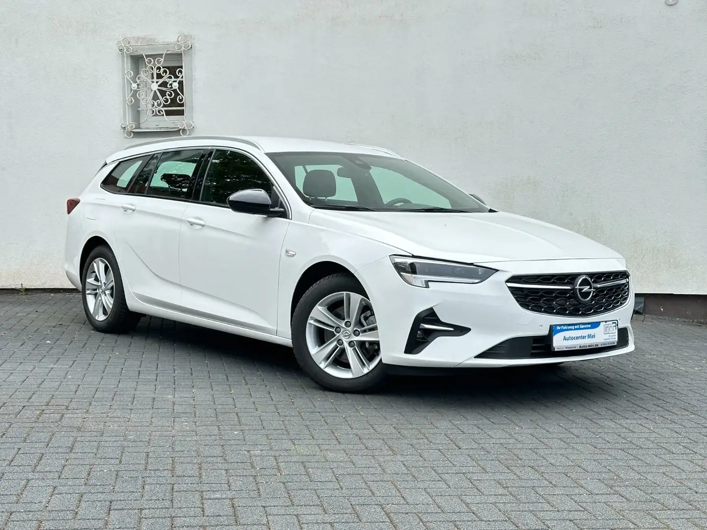 Opel Insignia B 1.5 Sports Tourer Elegance -LED-Navi- Wit - 1