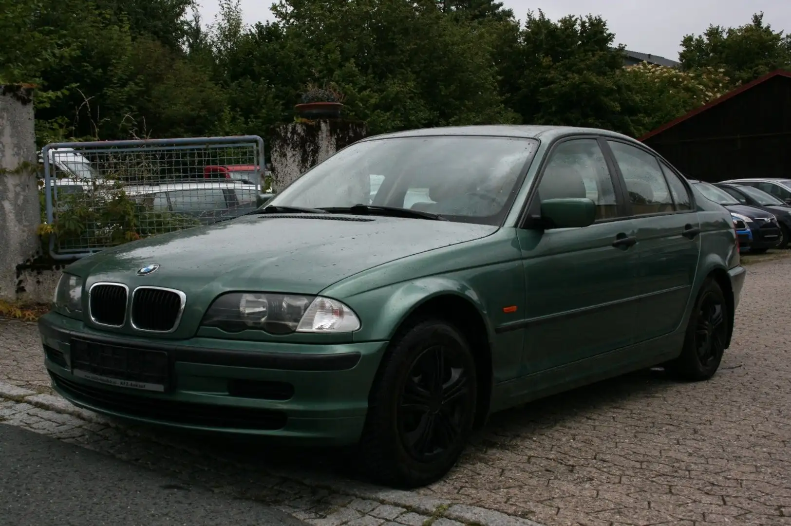 BMW 318 i "Exclusive" "TÜV Neu" Groen - 2