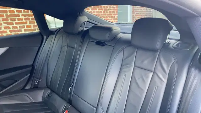 Audi A5 view 9