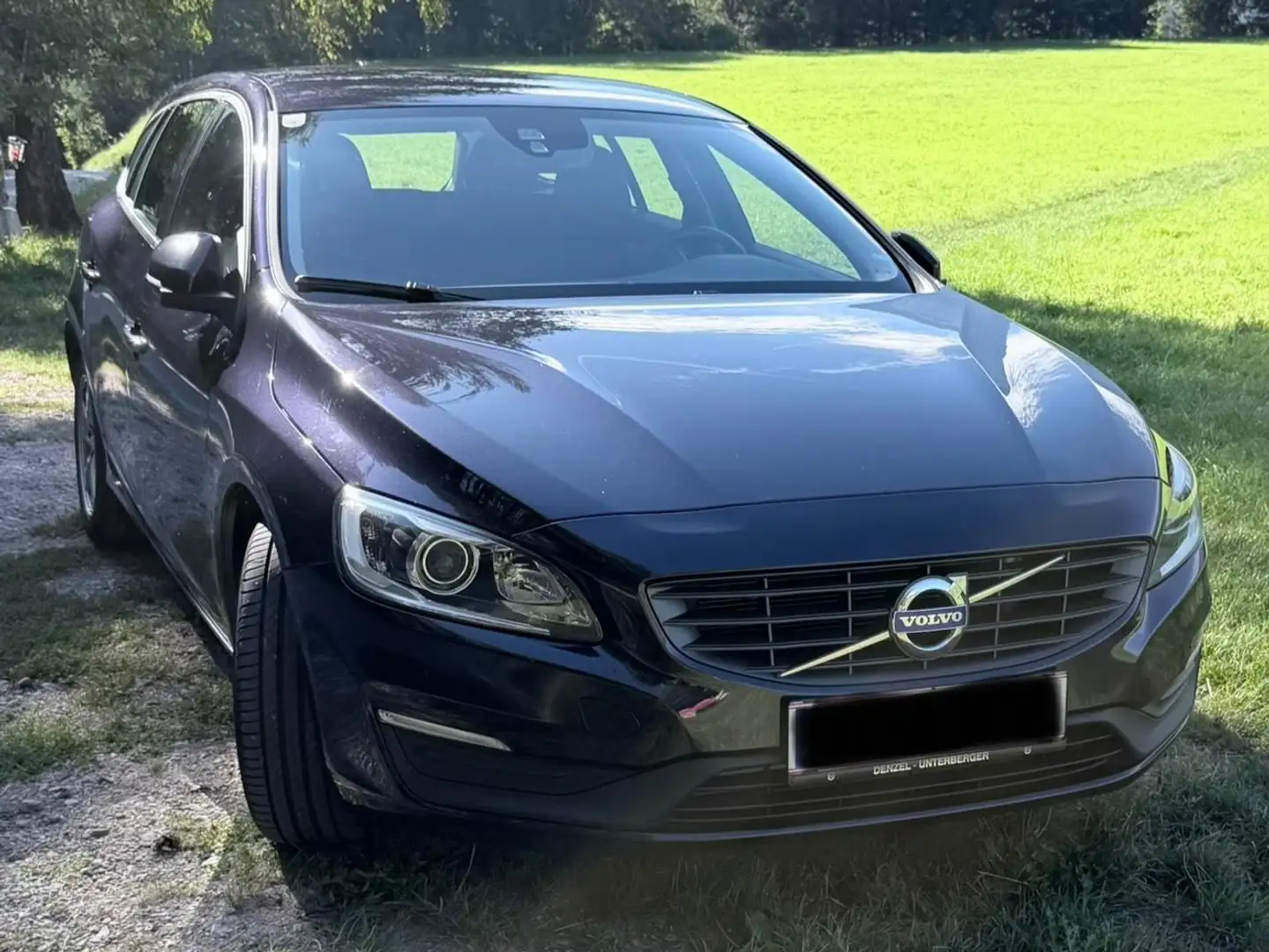 Volvo V60 D3 Blau - 1