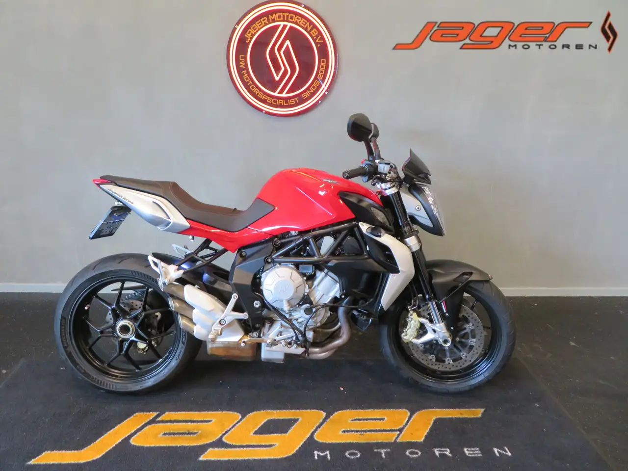 MV Agusta Brutale 675