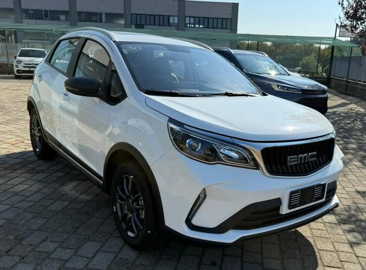 EMC QUATTRO Quattro 1.5 103cv Weiß - 1