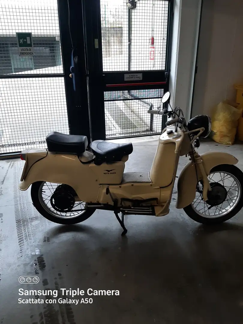 Moto Guzzi Galletto - 2