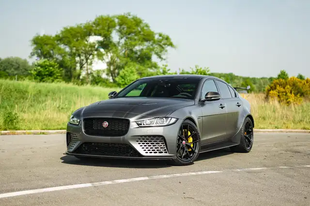 Jaguar XE SV Project 8 TrackPack 1100km