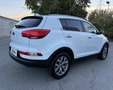 Kia Sportage 1,7 CRDI Gold Pickerl & Service NEU Navi Sitz&LKRHzg AHK Weiß - thumbnail 3