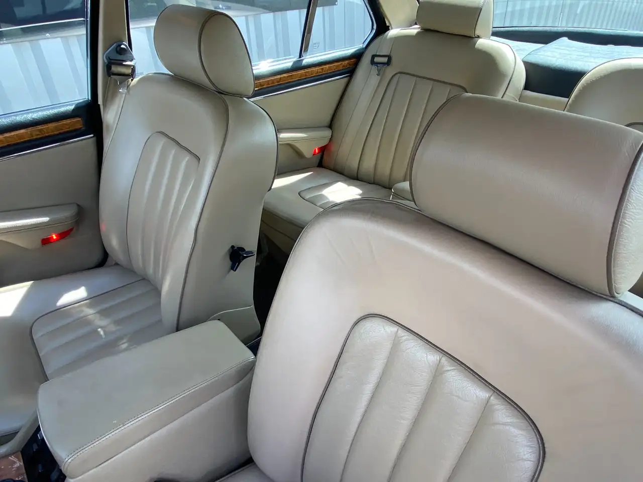 Daimler Standard, foto 12