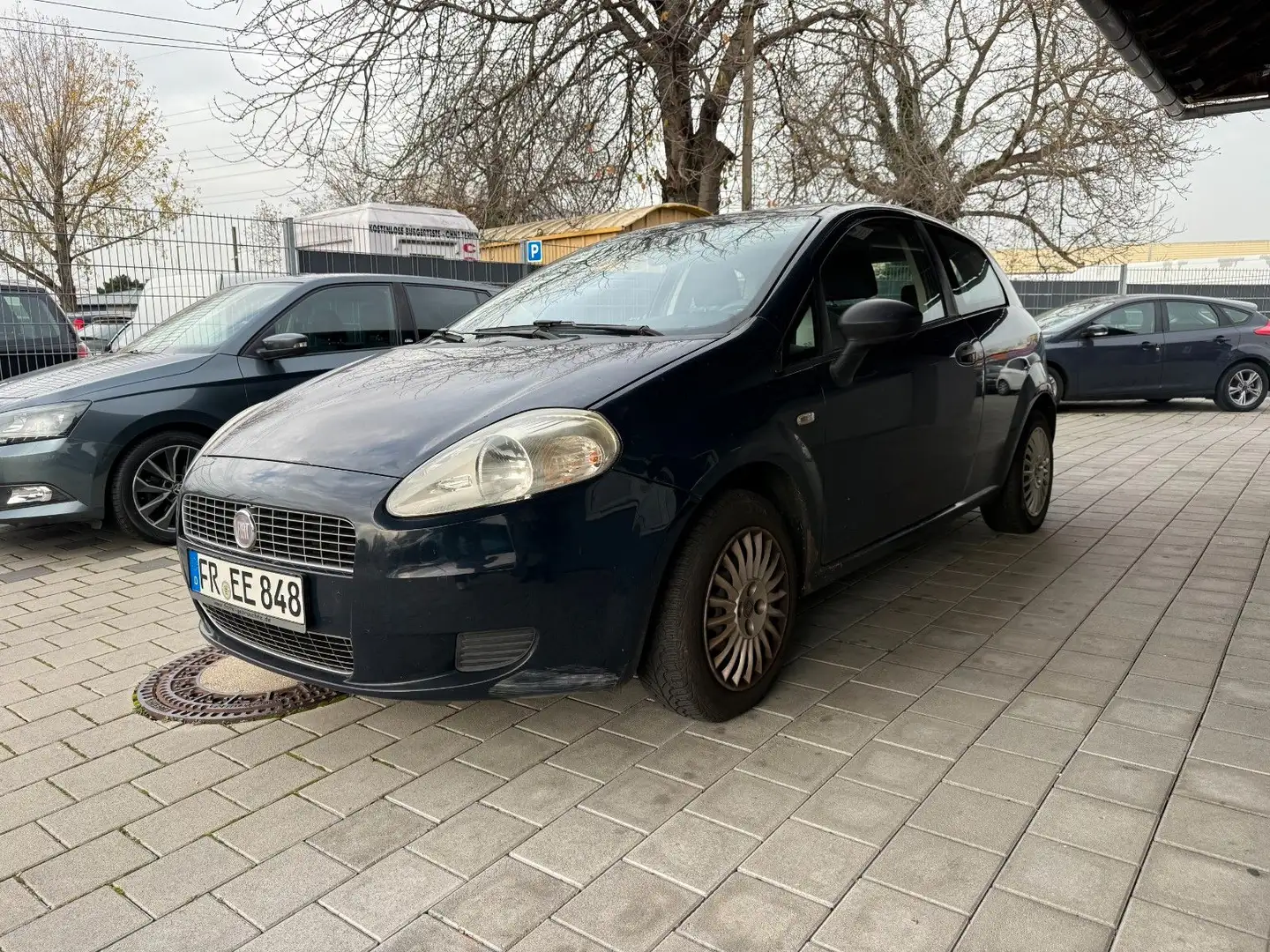Fiat Grande Punto 1.2 8V Active Blau - 1