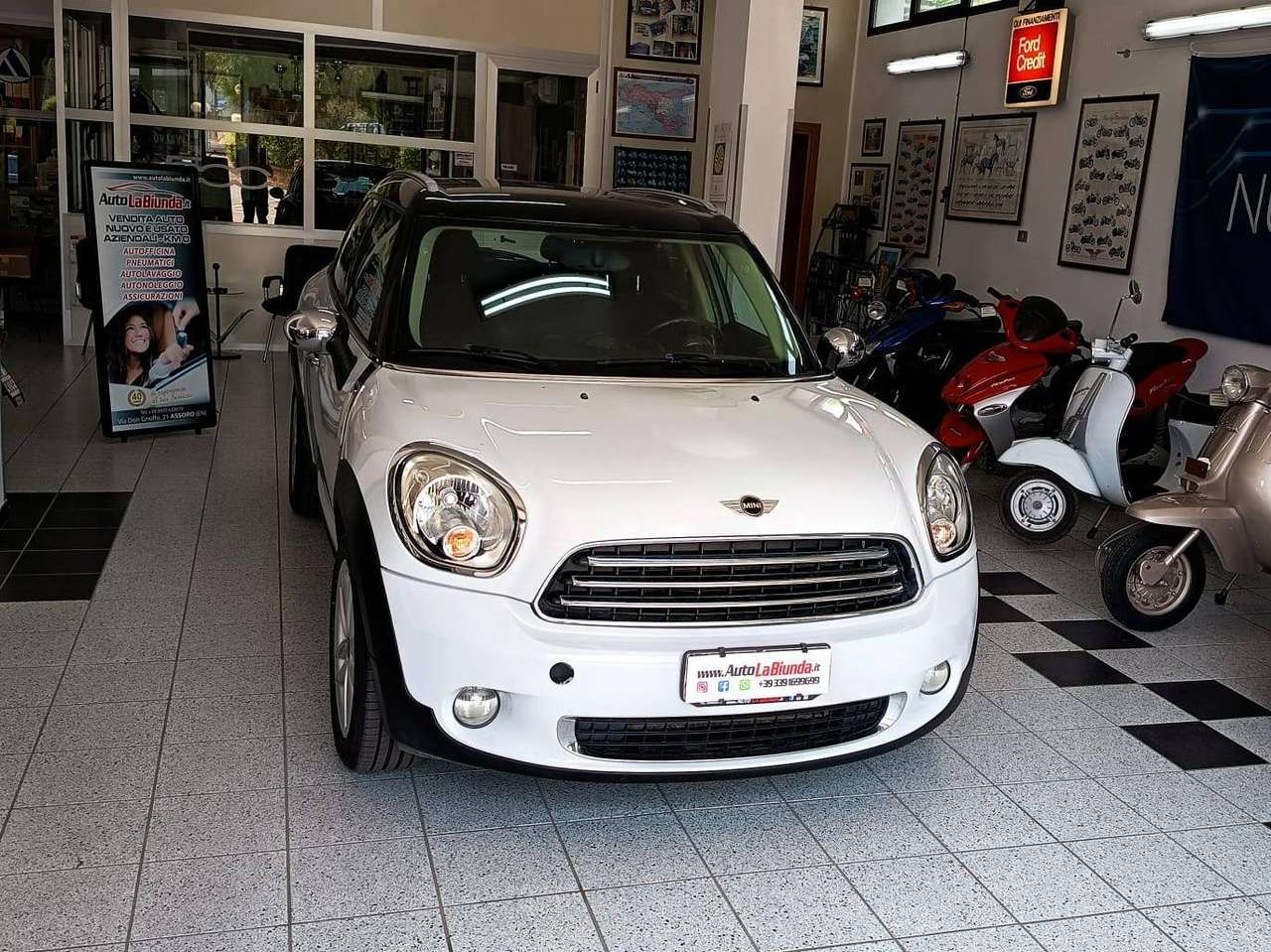 MINI Cooper Countryman