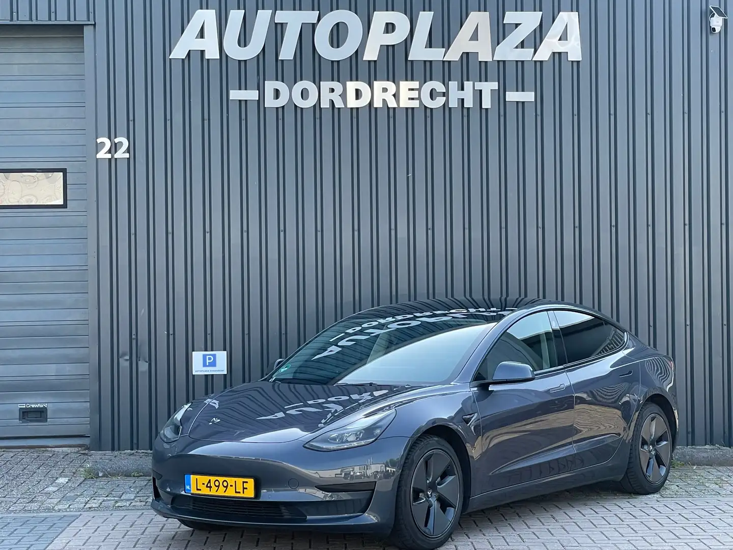 tesla model 3