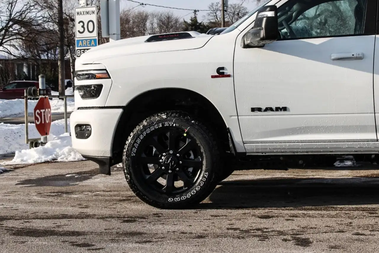 RAM 3500 снимка RAM 3500