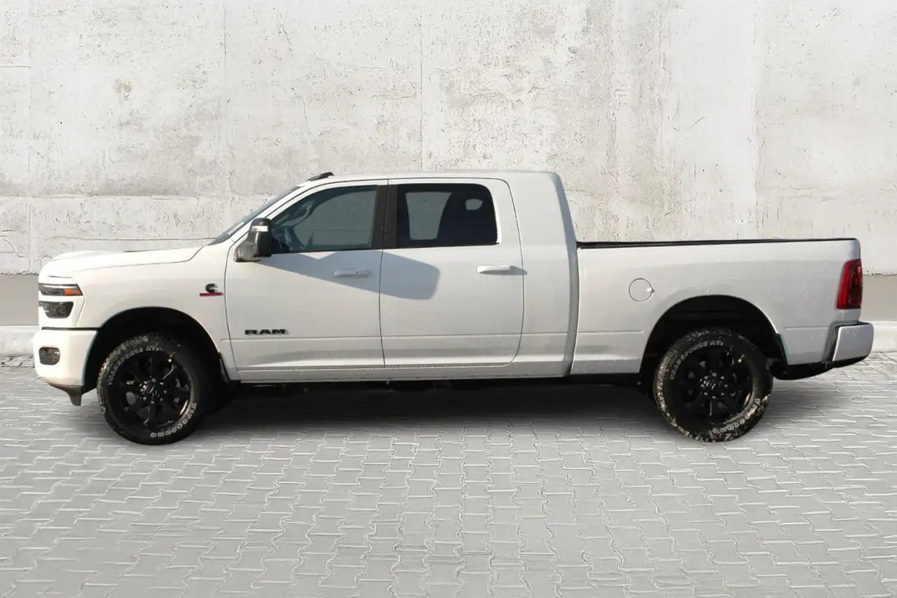 RAM 3500 снимка RAM 3500