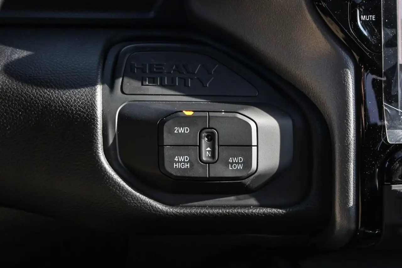 RAM 3500 снимка RAM 3500
