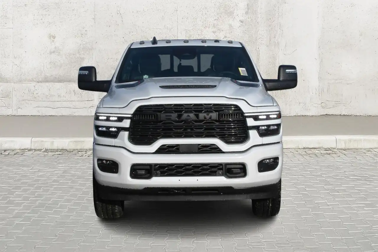 RAM 3500 снимка RAM 3500