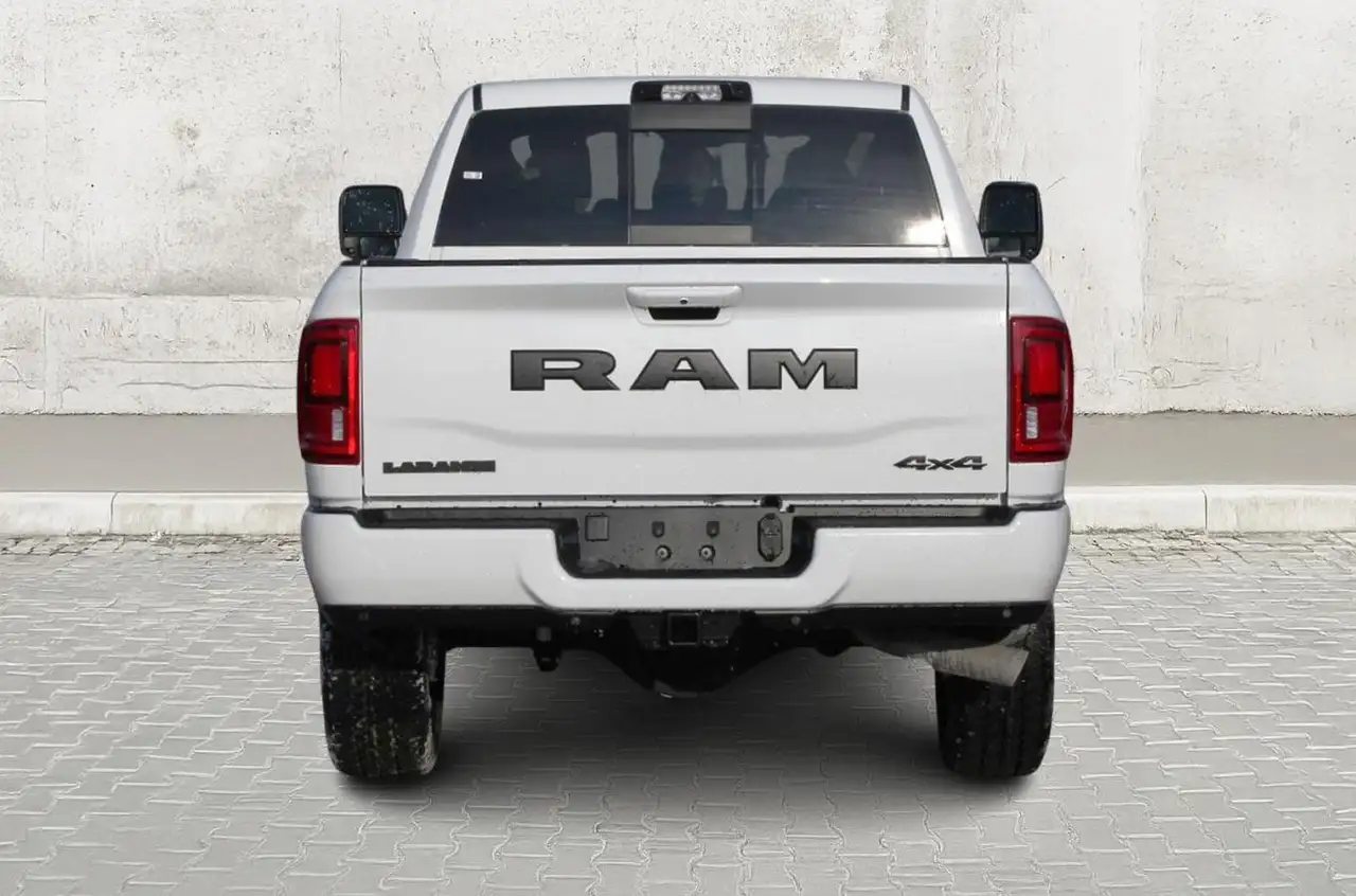 RAM 3500 снимка RAM 3500