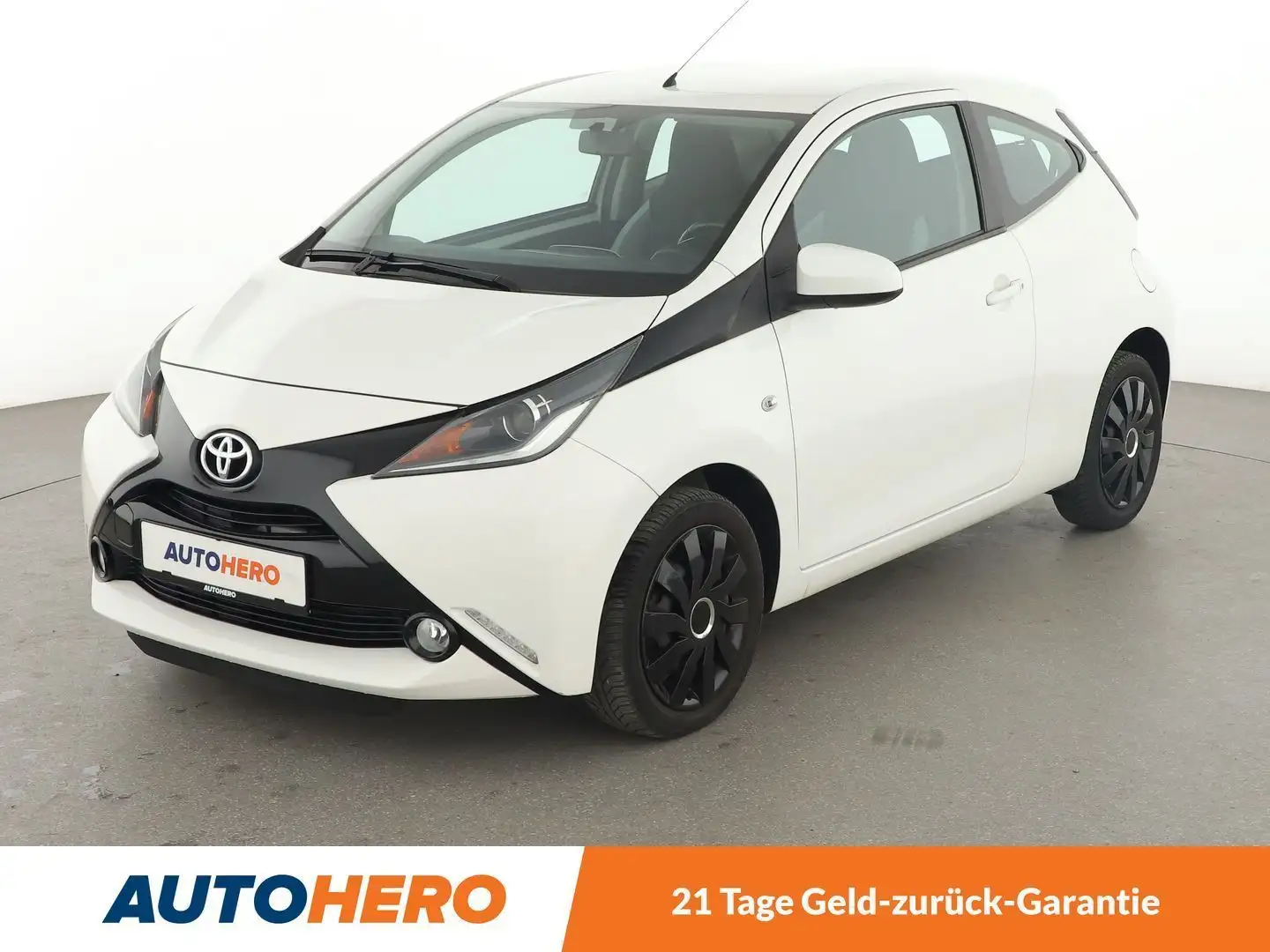 Toyota Aygo 1.0 X-Play Touch*KAMERA*KLIMA*LIMITER*USB* Weiß - 1