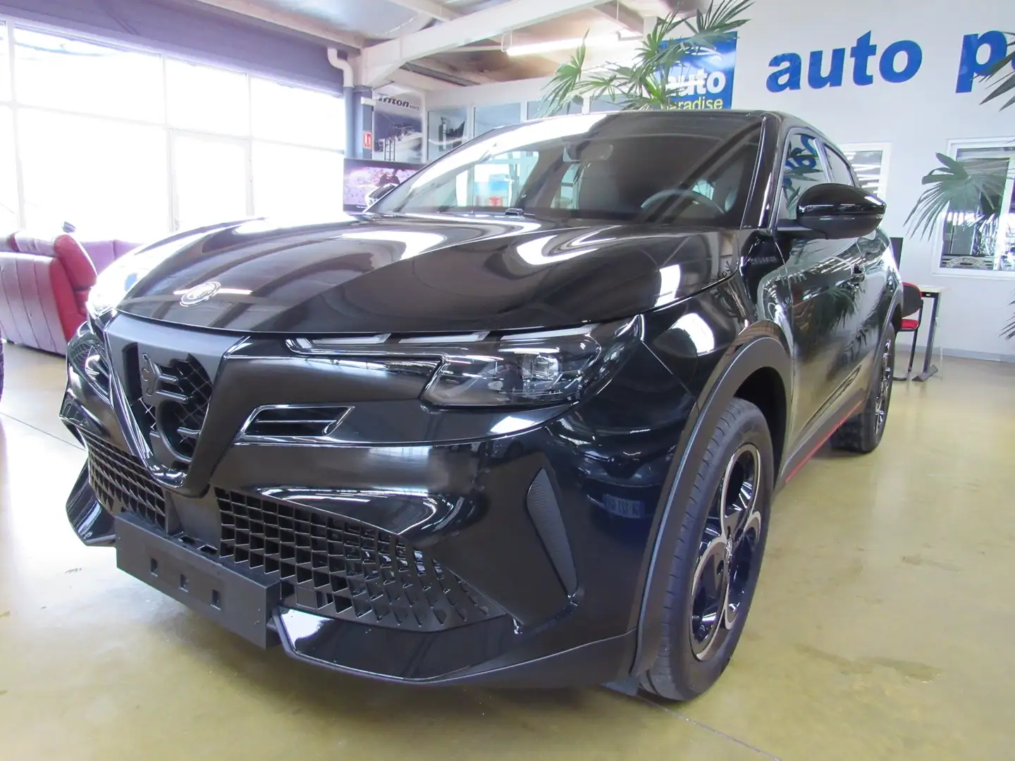 Alfa Romeo Junior 1.2 IBRIDA SPECIALE 136 DCT6 NEUF Noir - 1