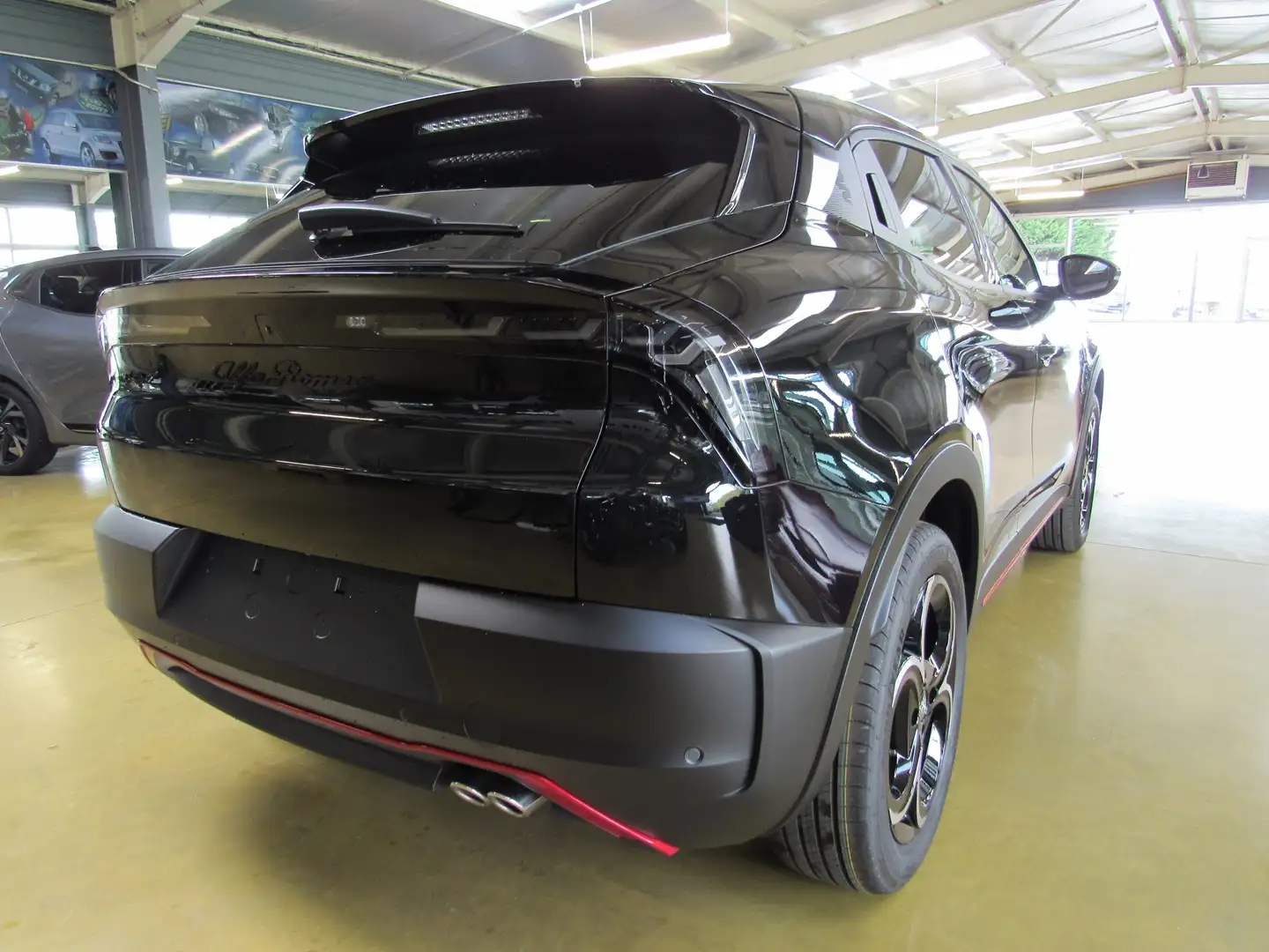 Alfa Romeo Junior 1.2 IBRIDA SPECIALE 136 DCT6 NEUF Noir - 2