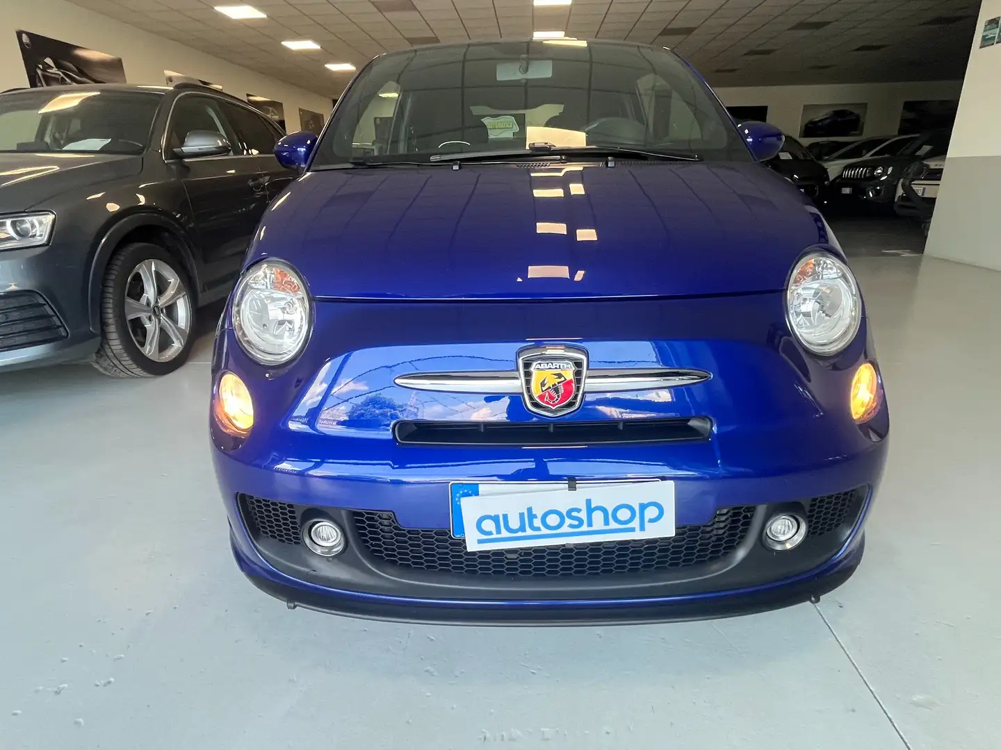 Abarth 595 1.4 16v t. t-jet Yamaha Factory Racing 160cv Modrá - 2