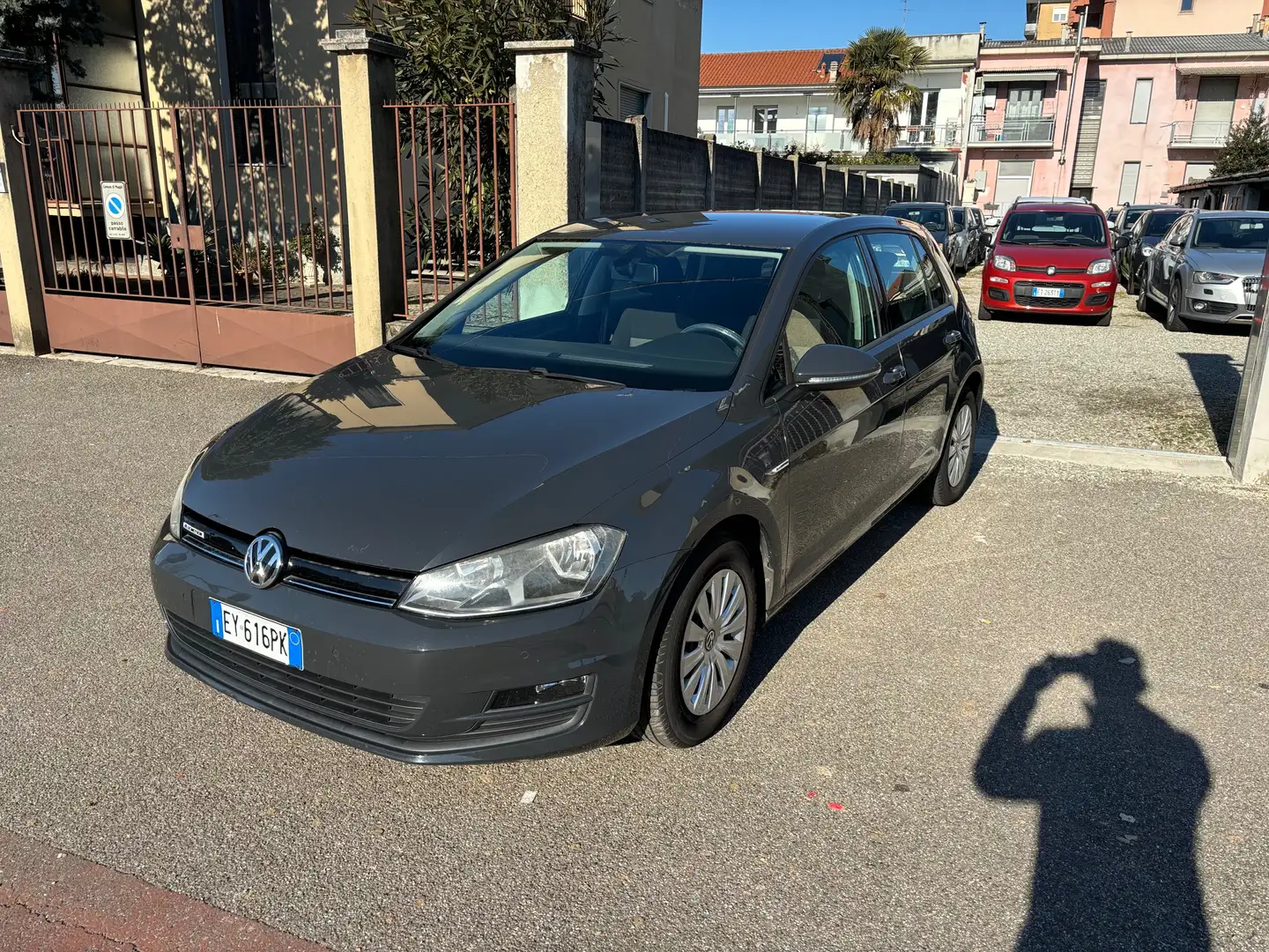 Volkswagen Golf 5p 1.4 tgi Highline Grigio - 1