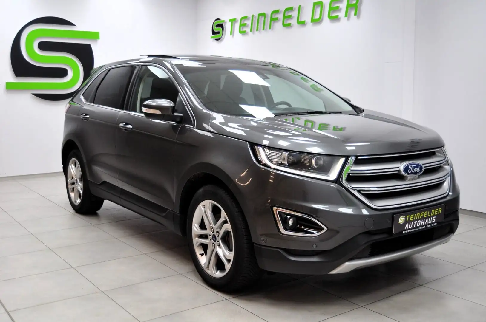 Ford Edge Titanium 4x4 / STZG / LED / ACC / PANO Grau - 1