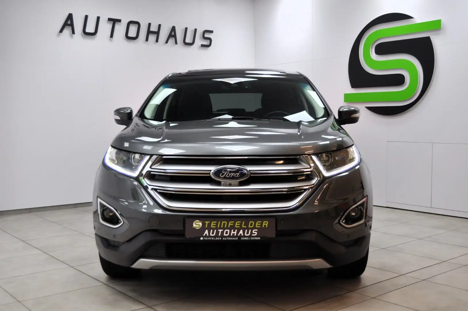 Ford Edge Titanium 4x4 / STZG / LED / ACC / PANO Grau - 2