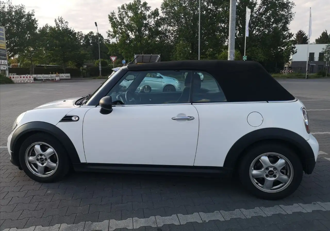 MINI One Cabrio