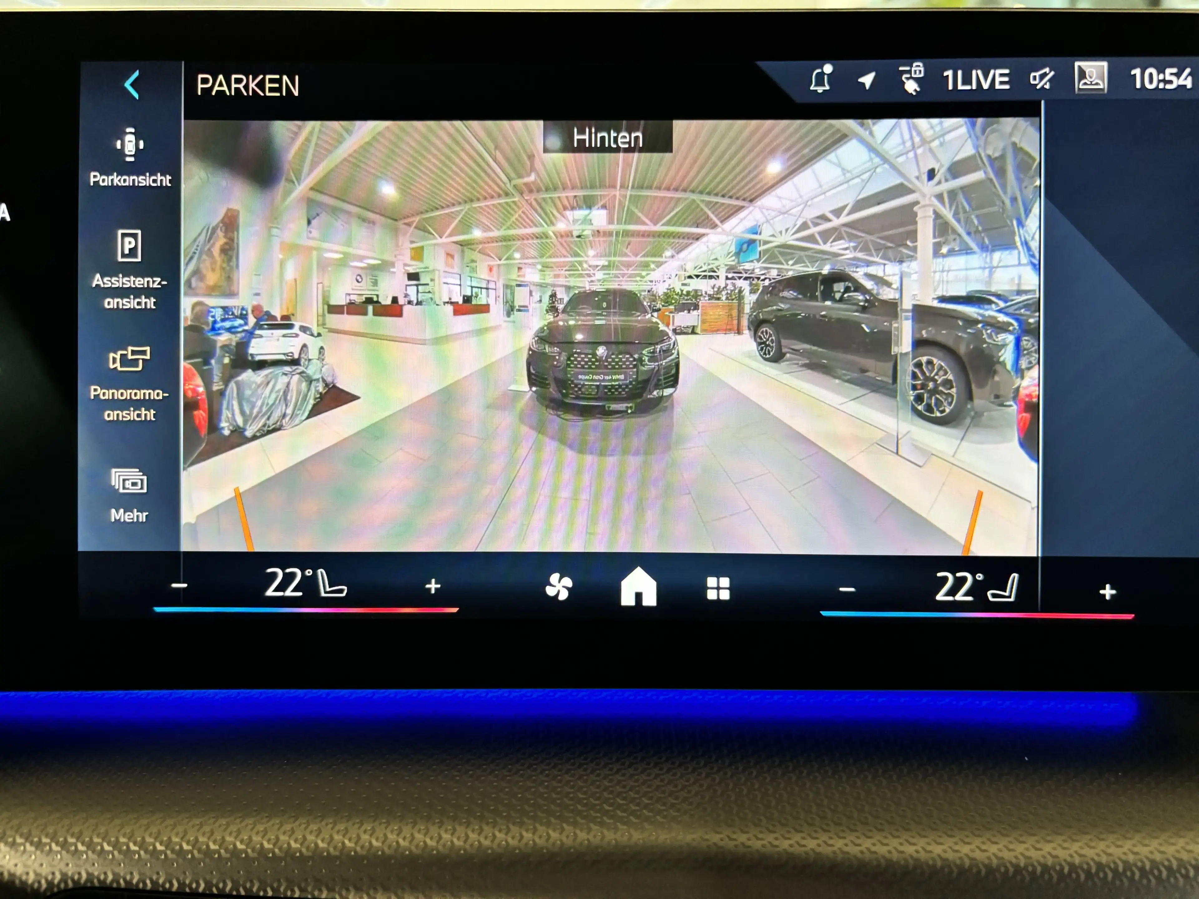BMW iX2 eDrive20 M Sport Pro DAB H&K AHK DA+ adapt. LED — photo 8
