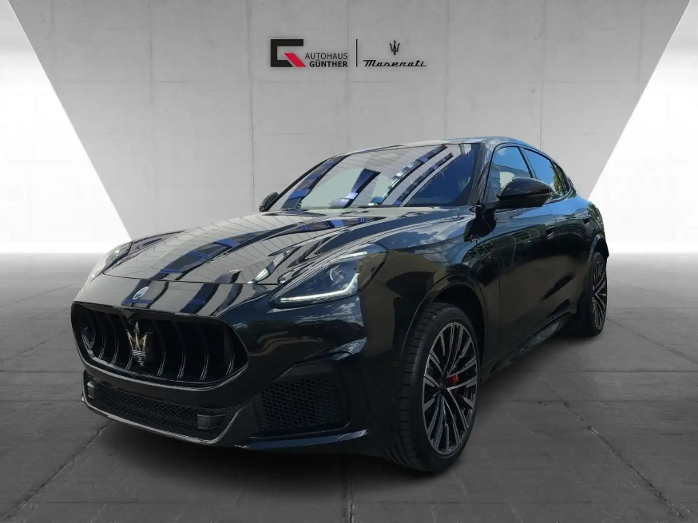 Maserati Grecale Trofeo MY25 530PS AWD V6 Grau - 1