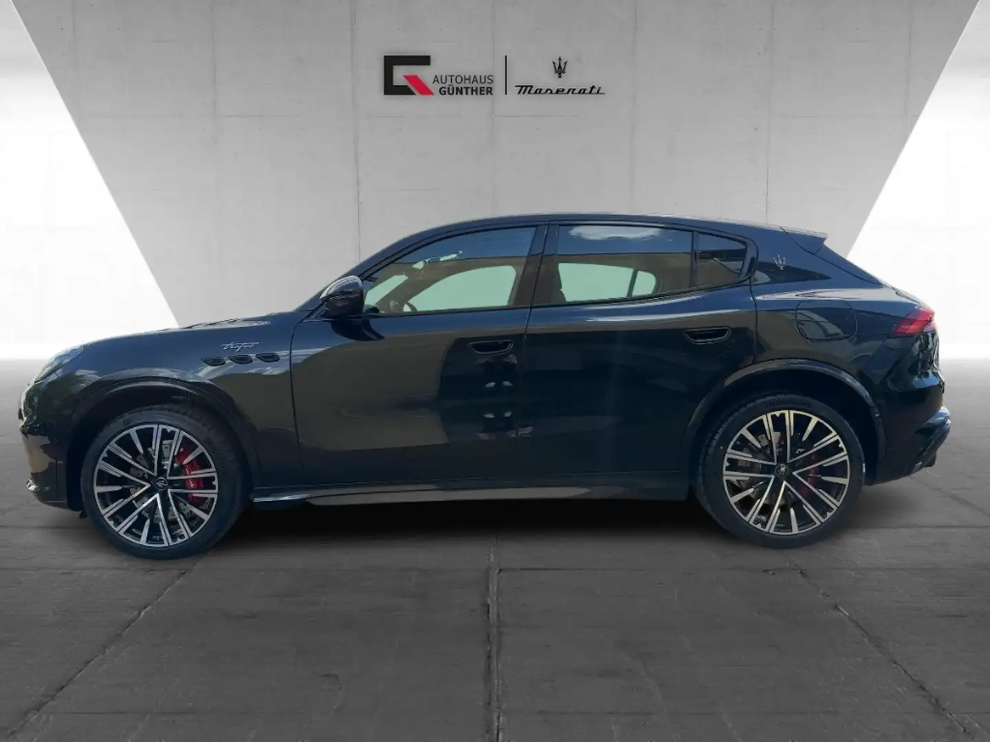 Maserati Grecale Trofeo MY25 530PS AWD V6 Grau - 2