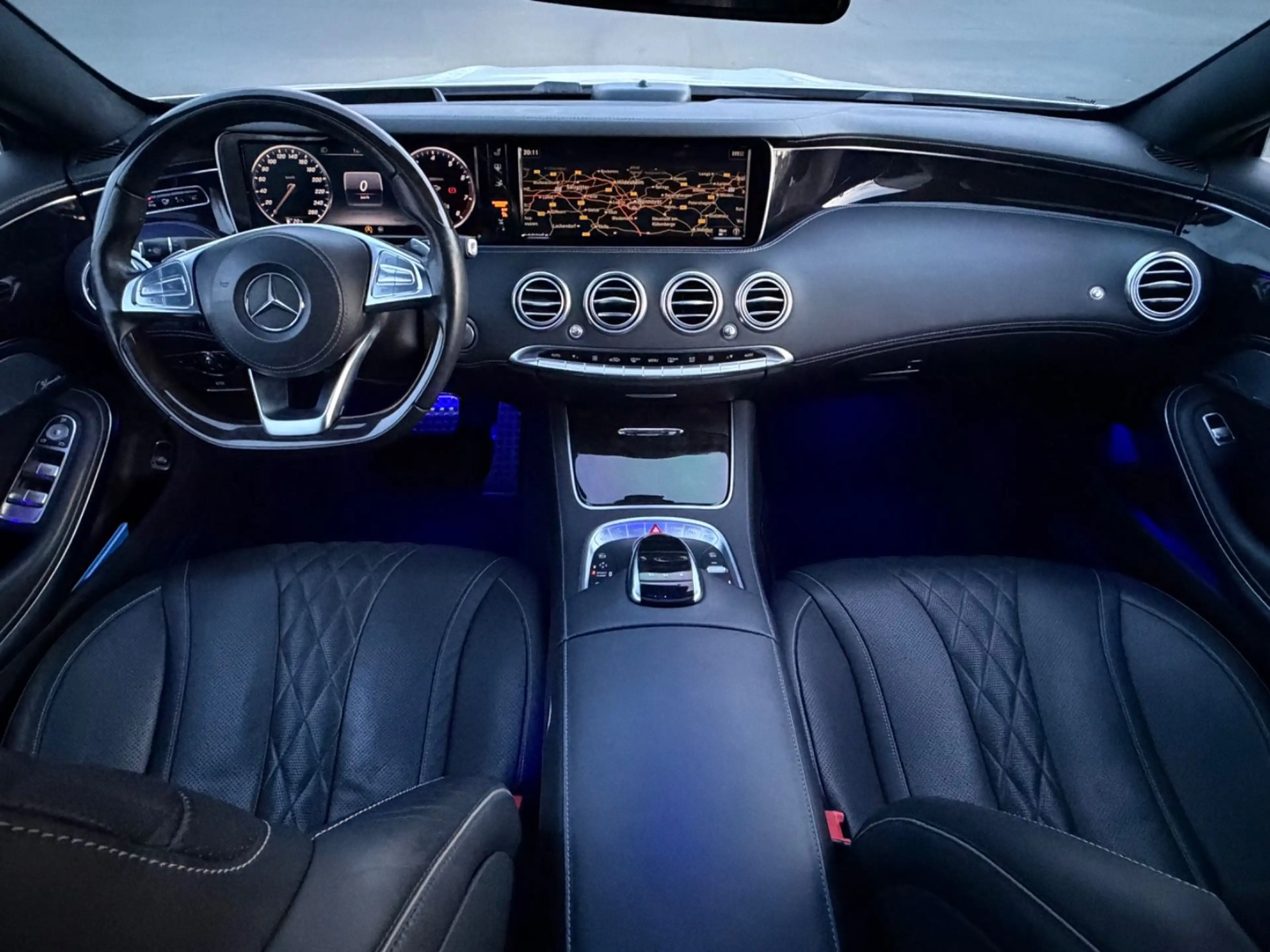 Mercedes-Benz S 500 Coupé 4MATIC AMG*Designo*Nachtsicht*Massag — photo 26