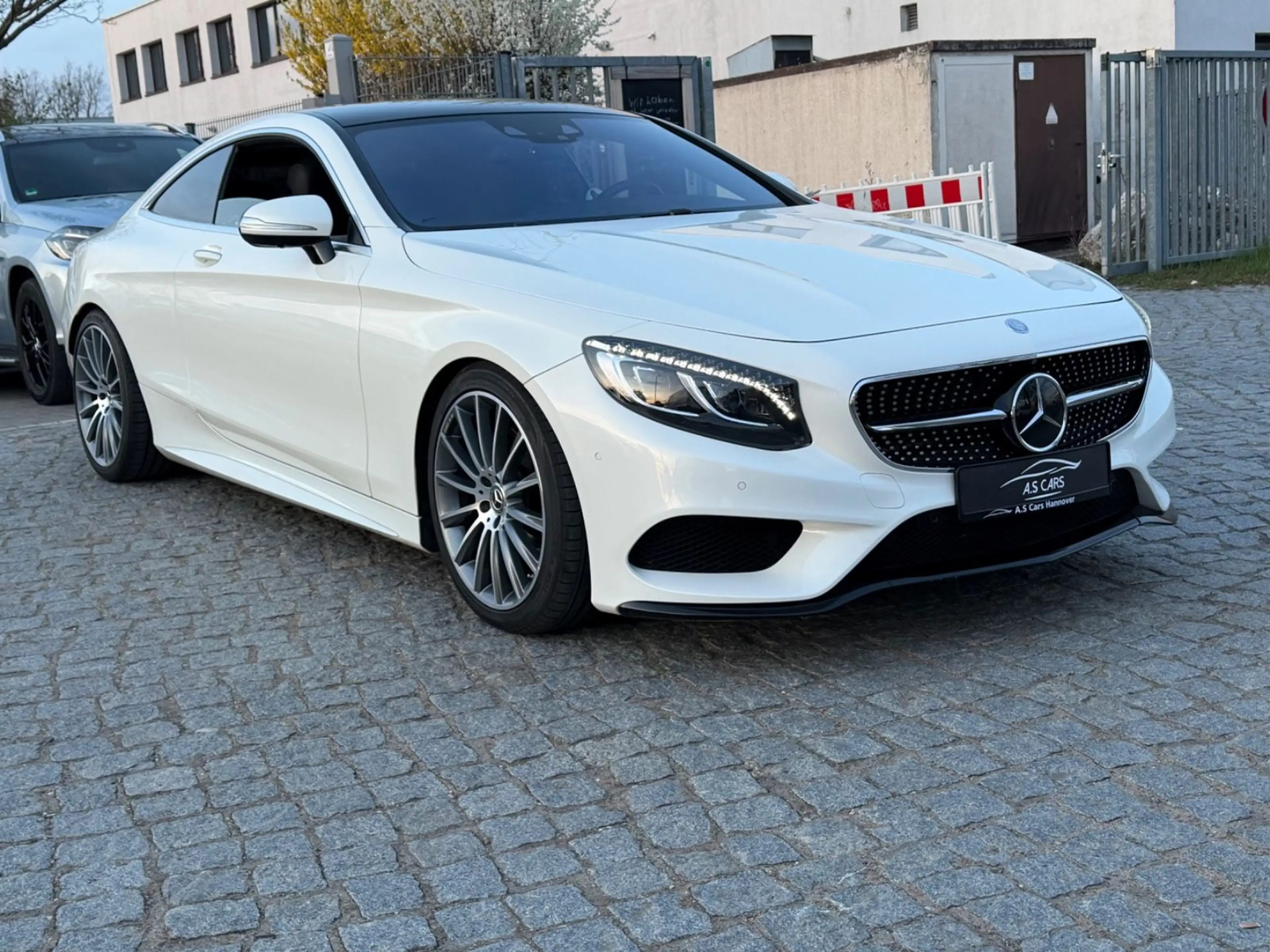 Mercedes-Benz S 500 Coupé 4MATIC AMG*Designo*Nachtsicht*Massag — photo 4