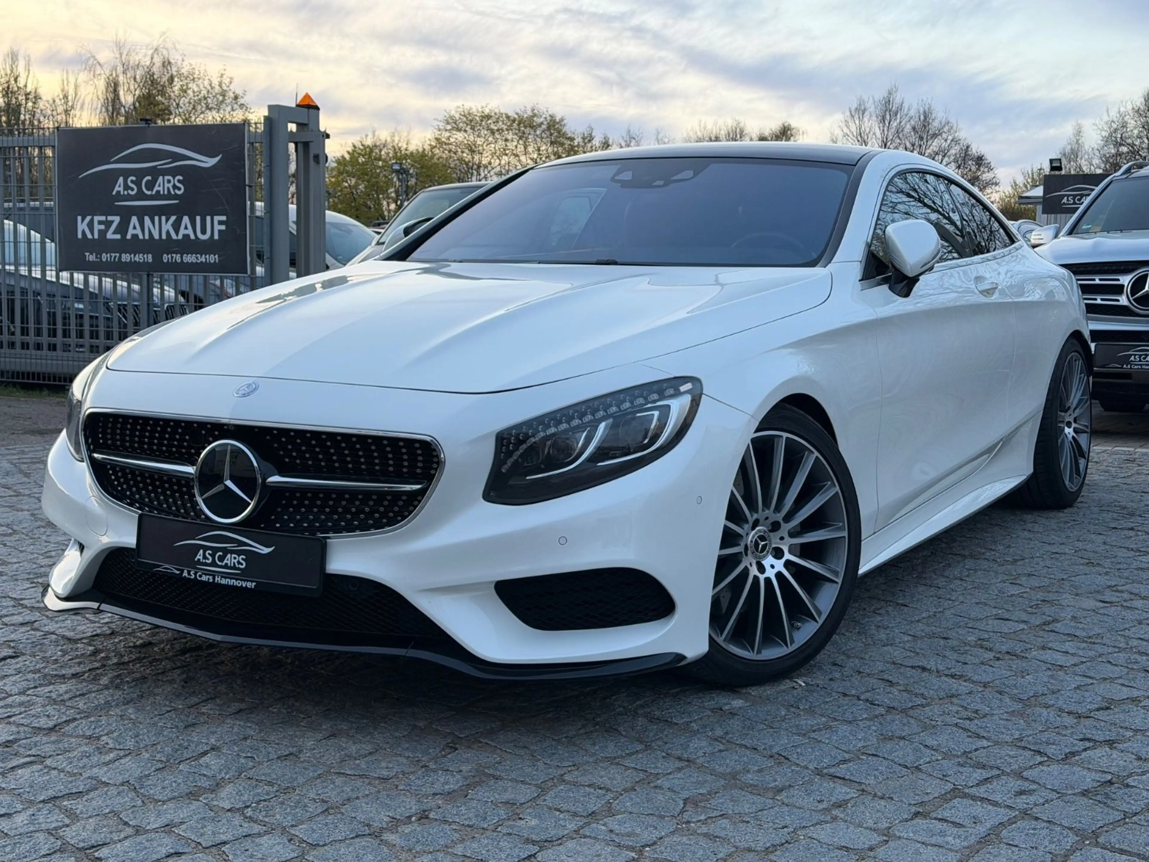 Mercedes-Benz S 500 Coupé 4MATIC AMG*Designo*Nachtsicht*Massag