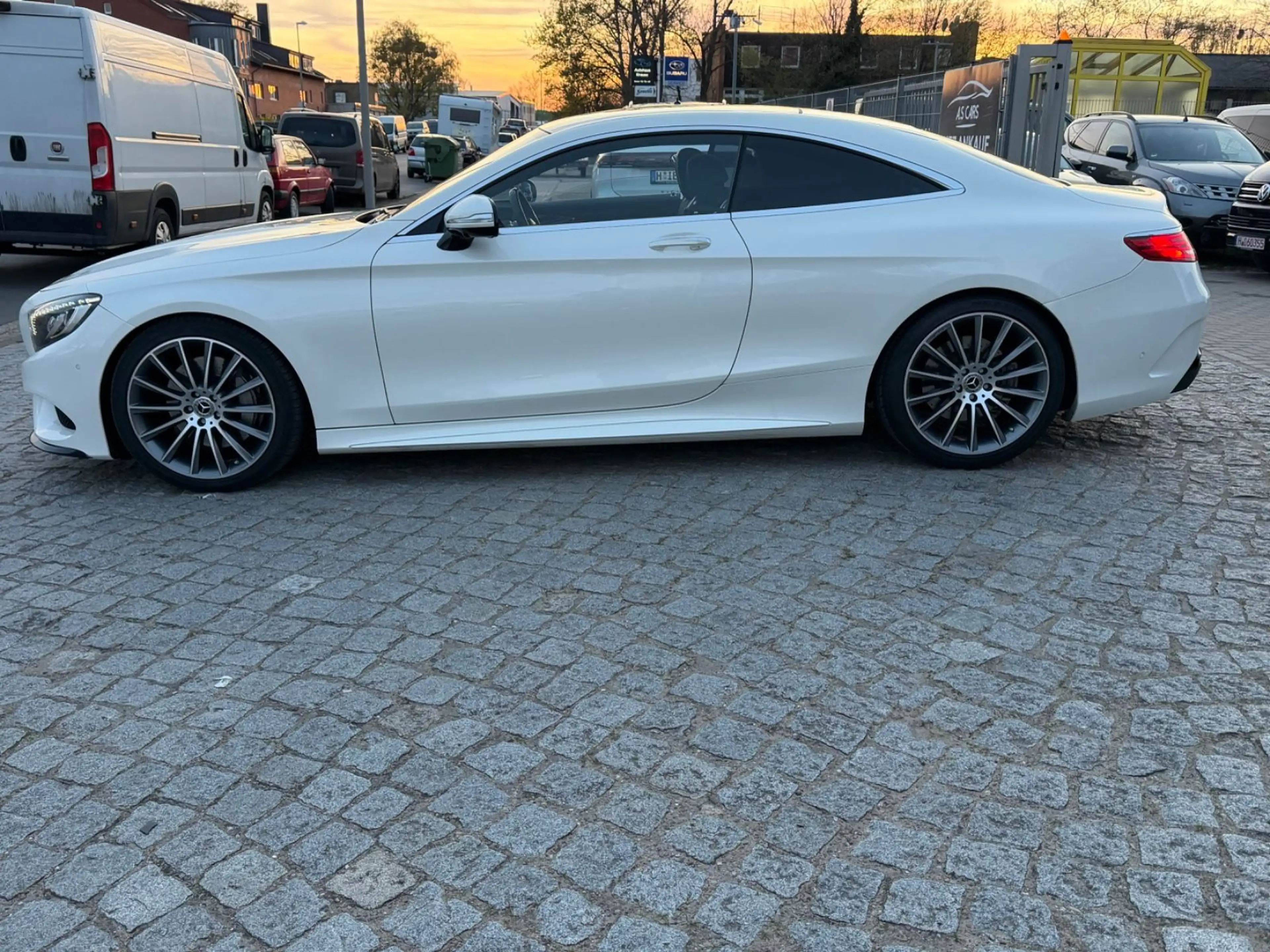 Mercedes-Benz S 500 Coupé 4MATIC AMG*Designo*Nachtsicht*Massag — photo 3
