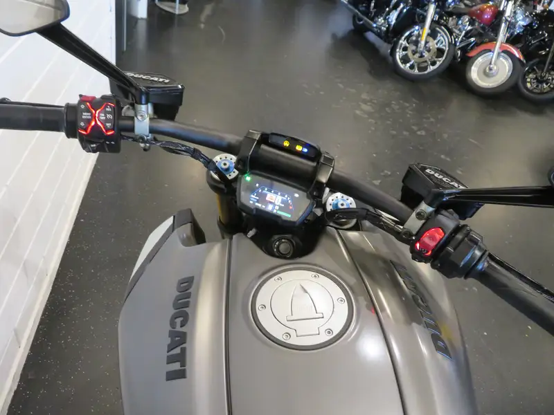 Ducati Diavel - foto 5