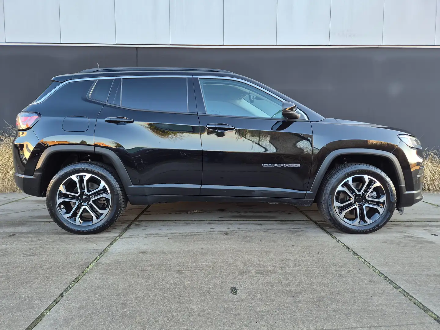 Jeep Compass 1.3 Turbo eAWD PHEV*AUT.*LIMITED*DEELLEDER*CAMERA* Noir - 2