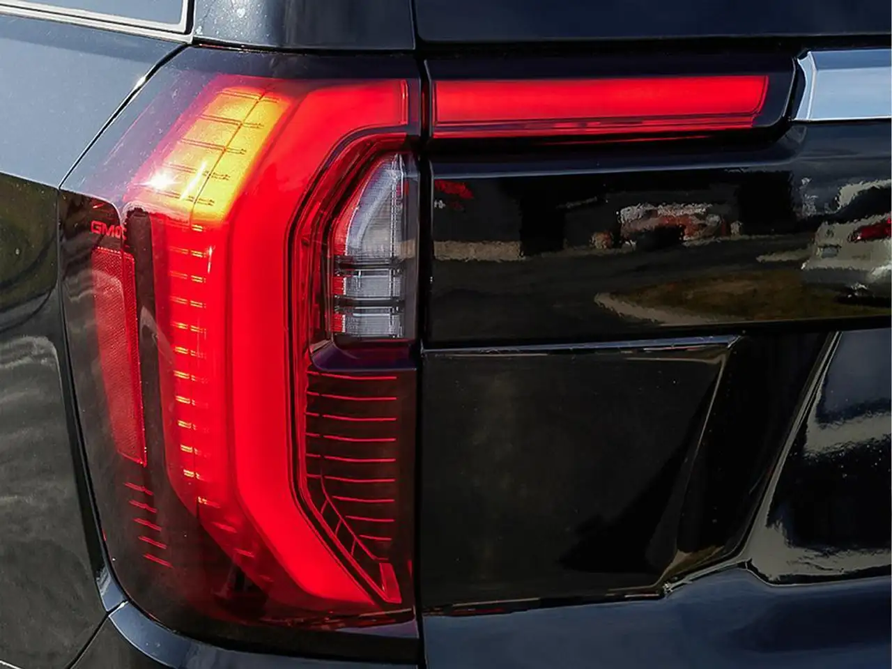 GMC Yukon photo GMC Yukon