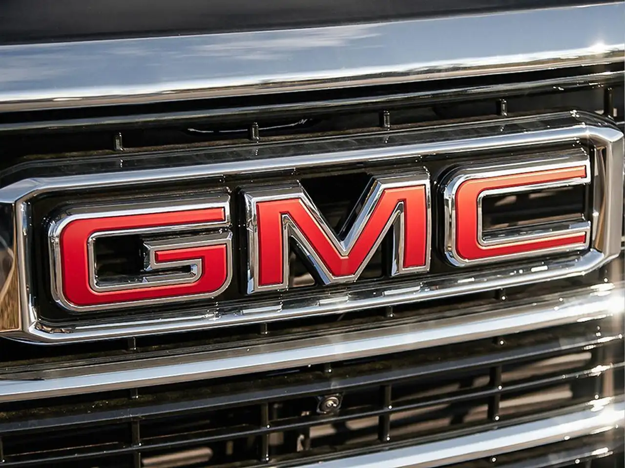GMC Yukon photo GMC Yukon