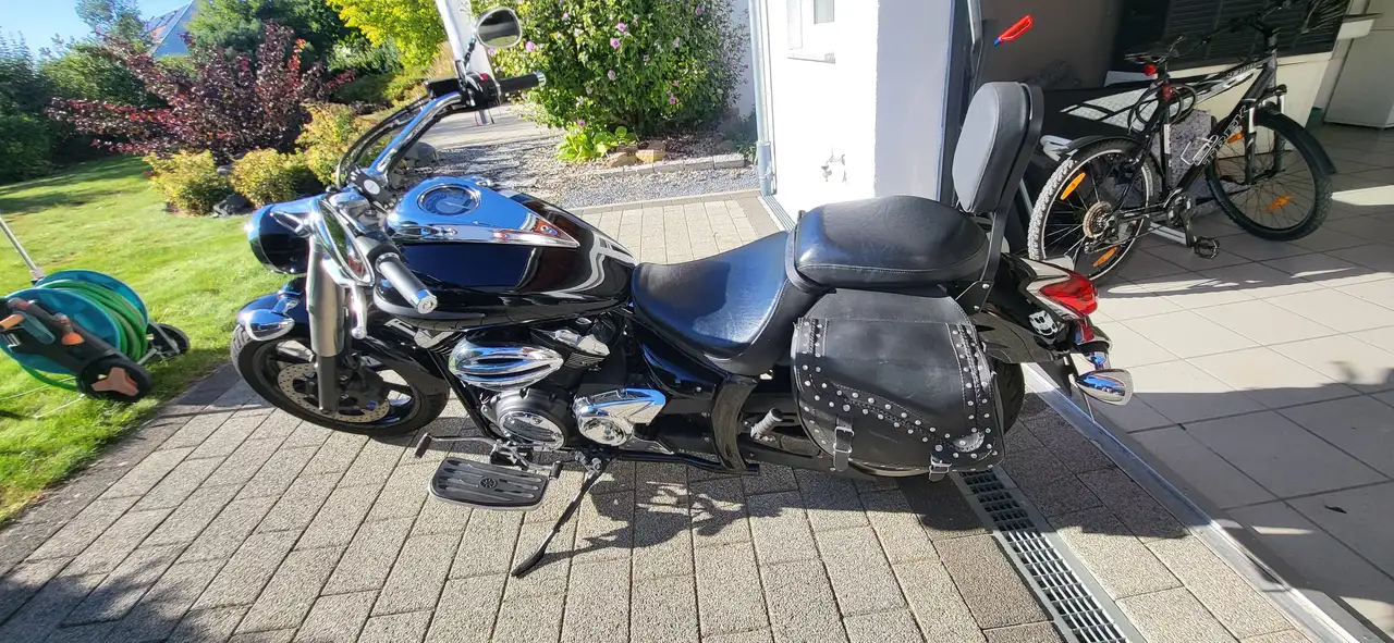 Yamaha XVS 950