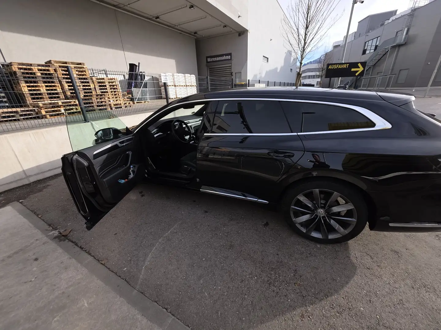 Volkswagen Arteon SB R-Line 2,0 TDI DSG Schwarz - 2