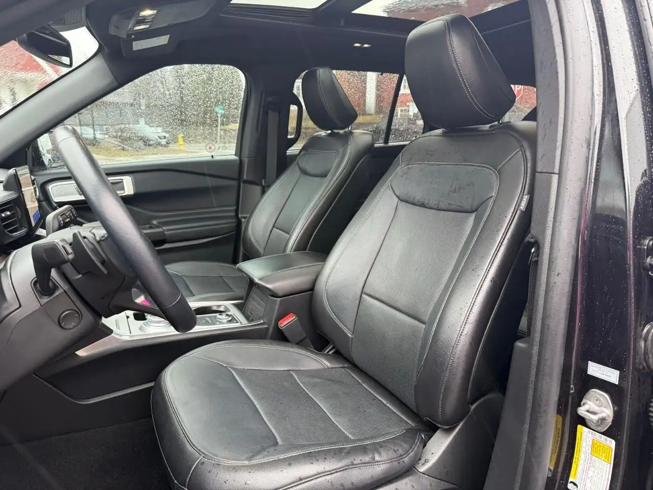 Ford Explorer снимка Ford Explorer