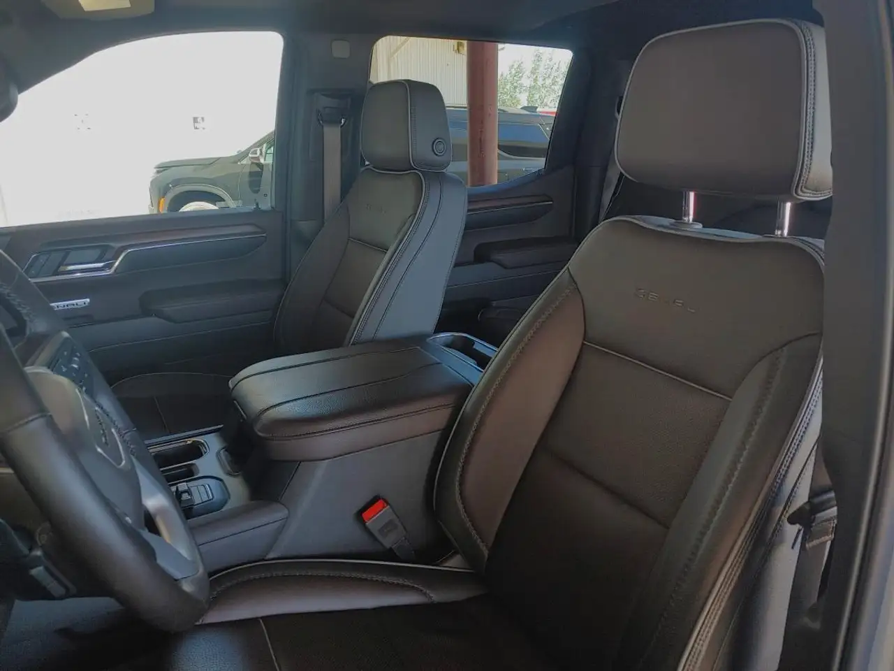 GMC Sierra 1500 снимка GMC Sierra 1500
