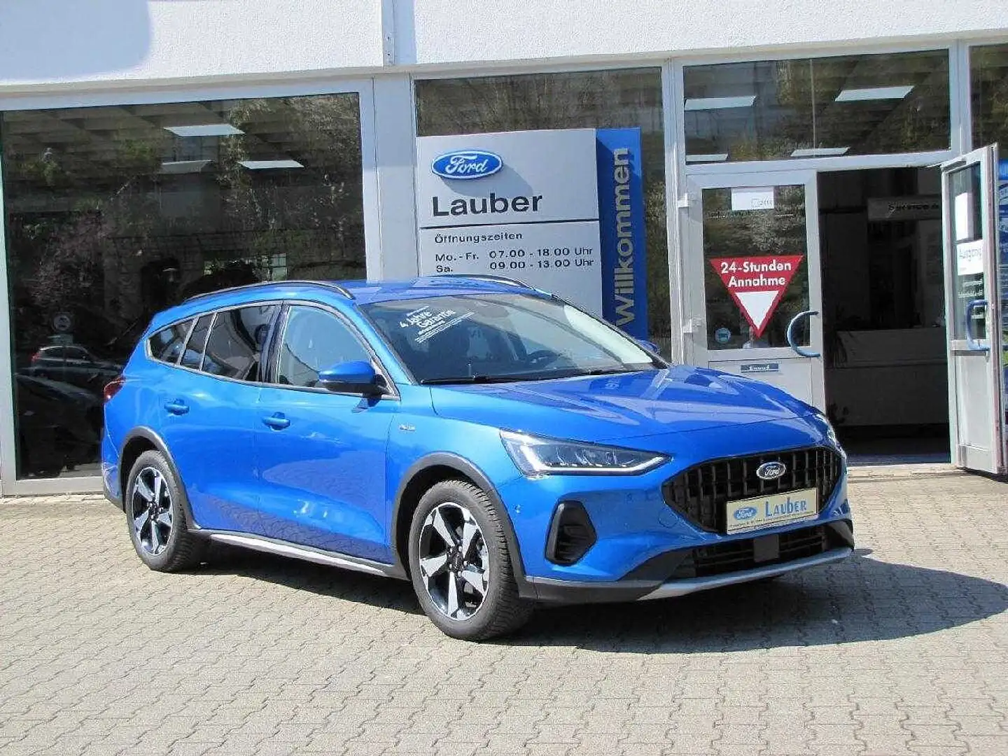 Ford Focus Turnier Active X Blau - 1