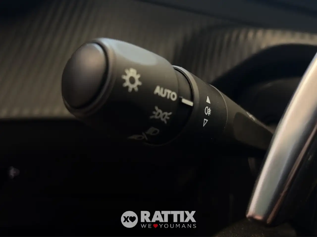Peugeot 208 1.2 Hybrid 136CV Allure e-DCS6, миниатюра 11
