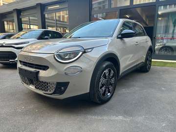 1.2 Hybrid 145cv Auto + LED + Navi + Cerchi R18