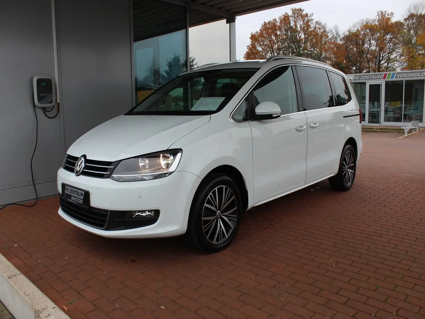 Volkswagen Sharan 2.0 TDI DSG Comfortline Weiß - 2