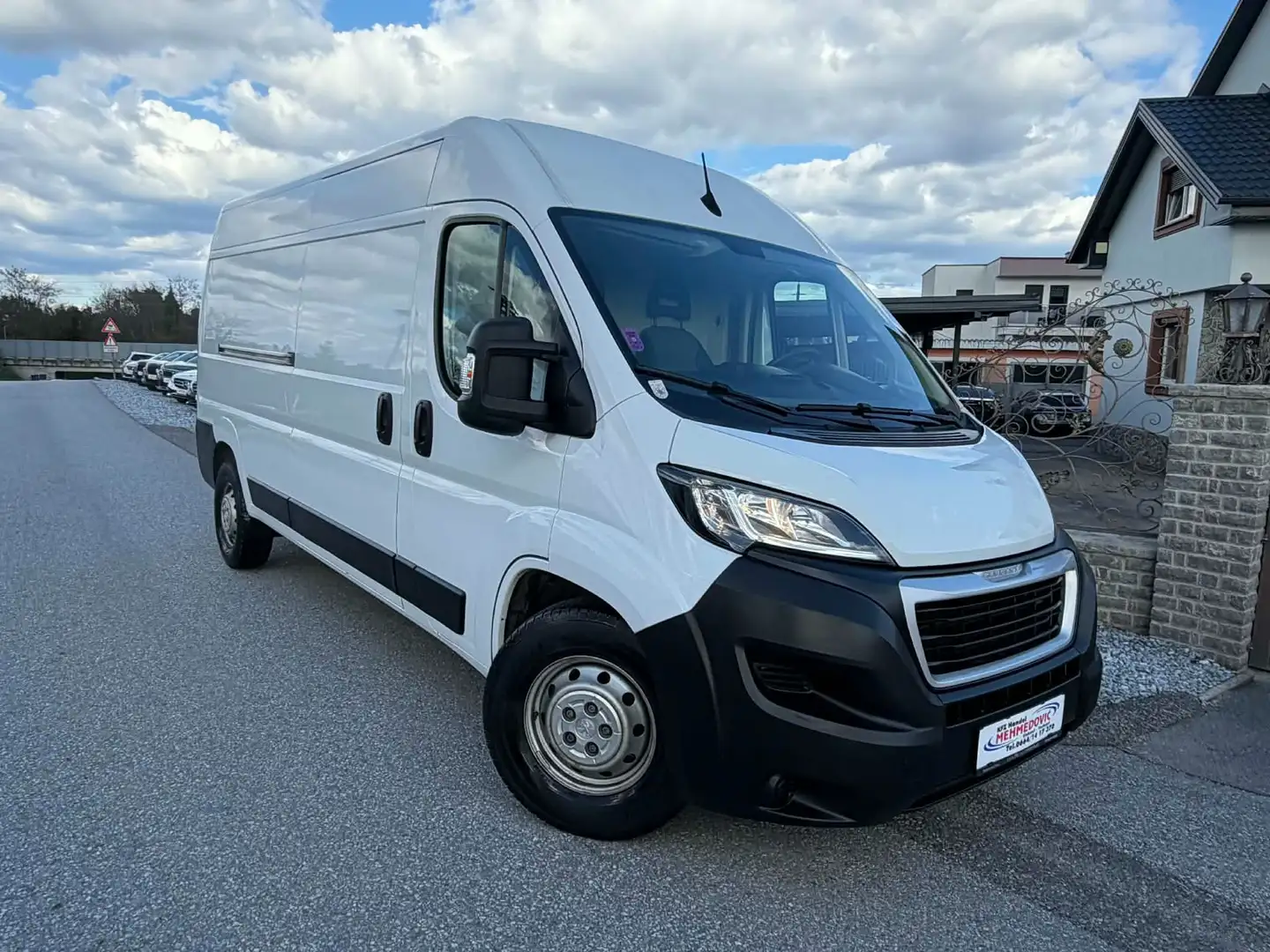 Peugeot Boxer 435 L3H2 Pro BlueHDi 140 Stop Weiß - 2