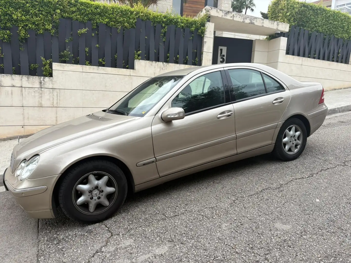 Mercedes-Benz C 220 Familiar CDI Classic - 2