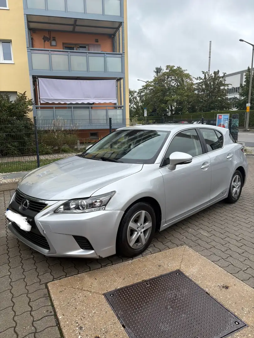 Lexus CT 200h - 2