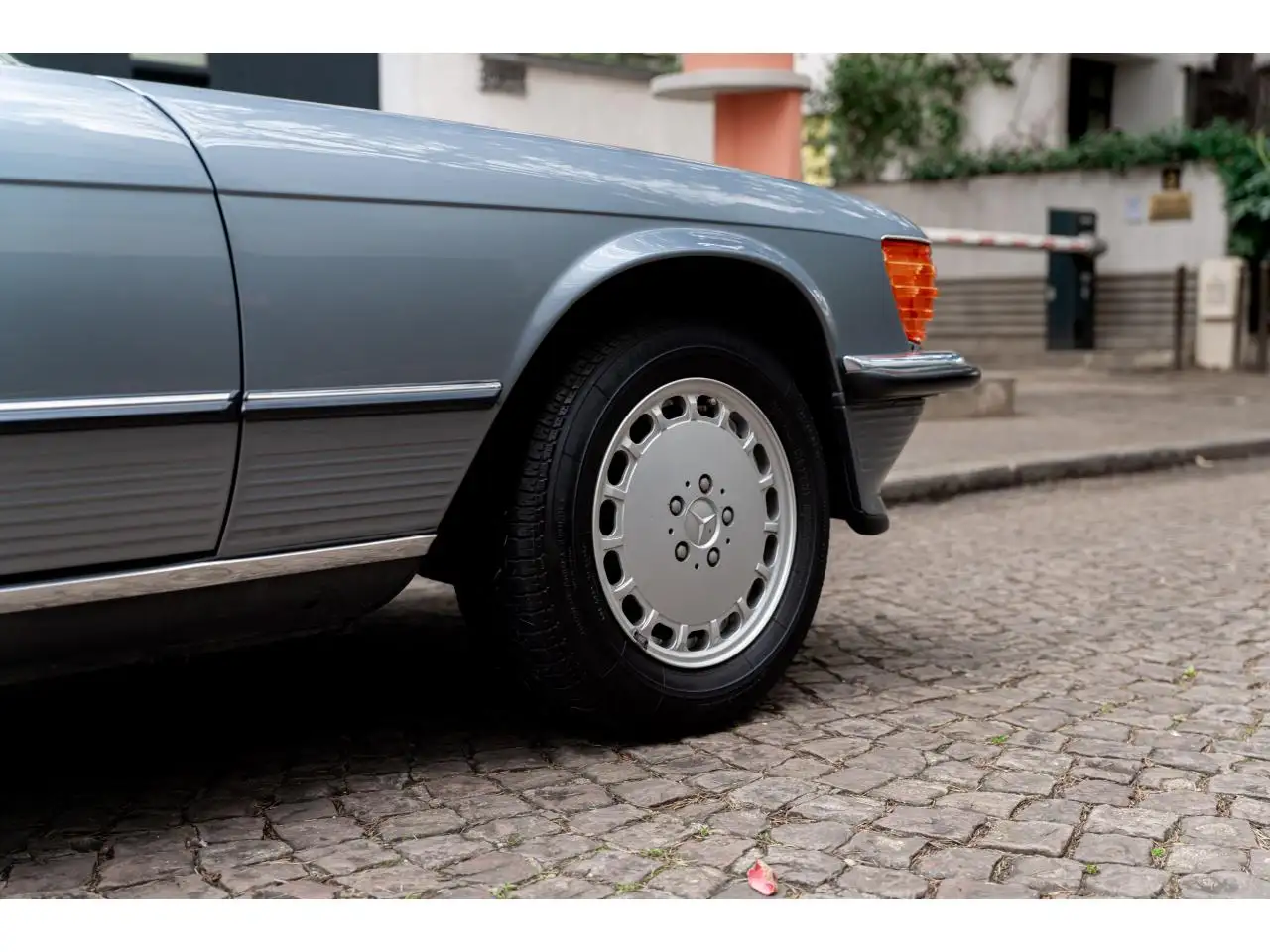 Mercedes-Benz 300 SL w107, foto 11