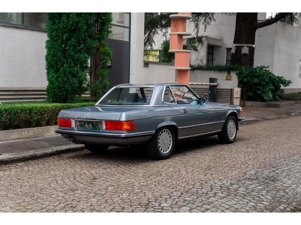 Mercedes-Benz 300 SL w107, foto 4